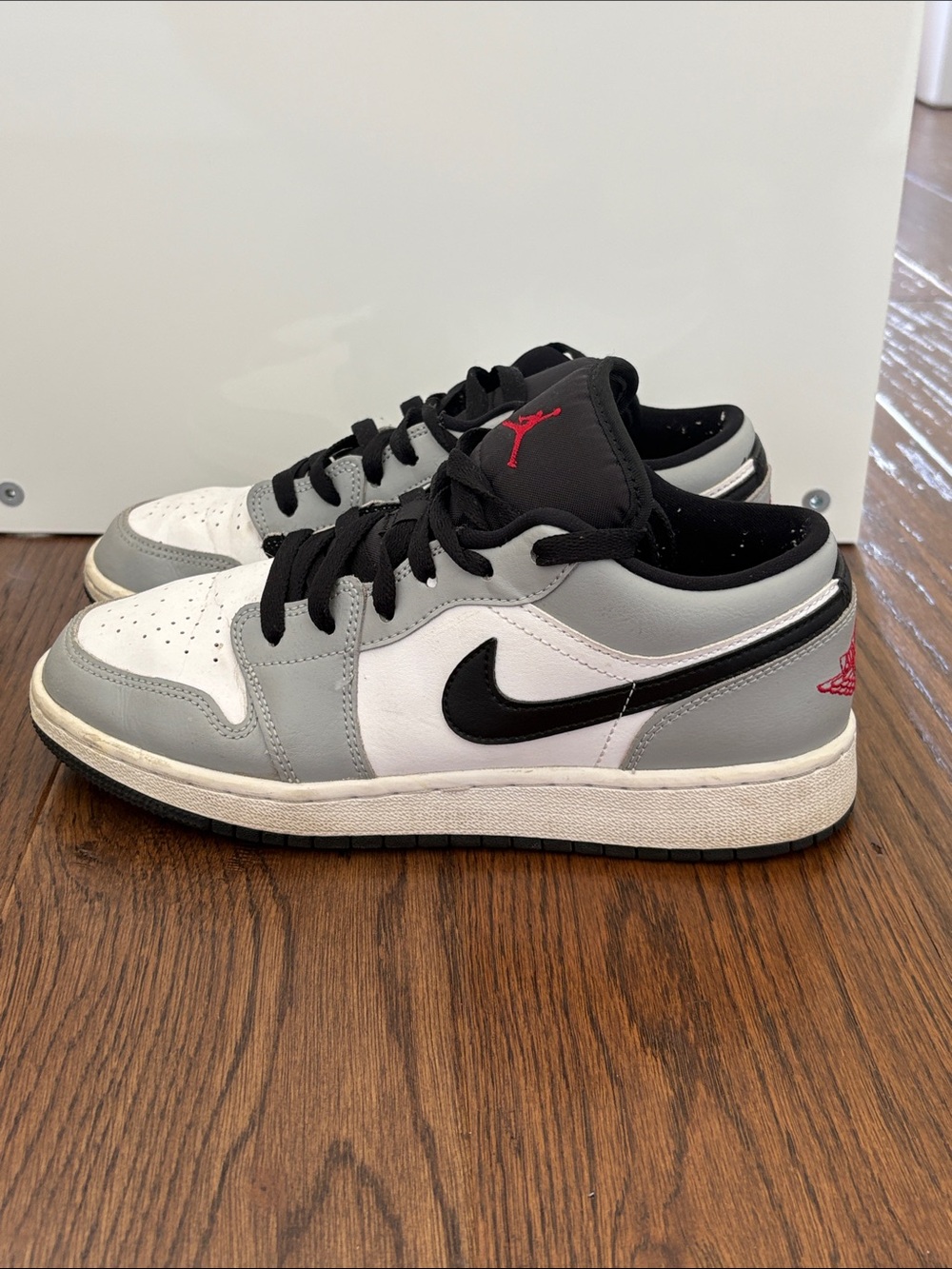 Jordan Low Top Sneakers in Gray, White & Black